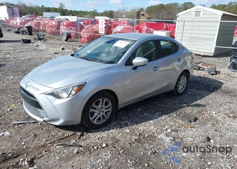 2018 Toyota Yaris Ia z USA, uszkodzony, nr VIN 3MYDLBYV2JY331403